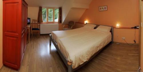 Hotel Aux Massotais Petites Tailles Quarto foto